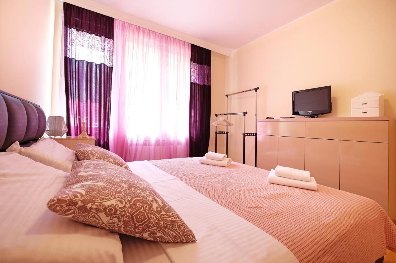 Paradise Starry Suite-City Center Belgrado Esterno foto