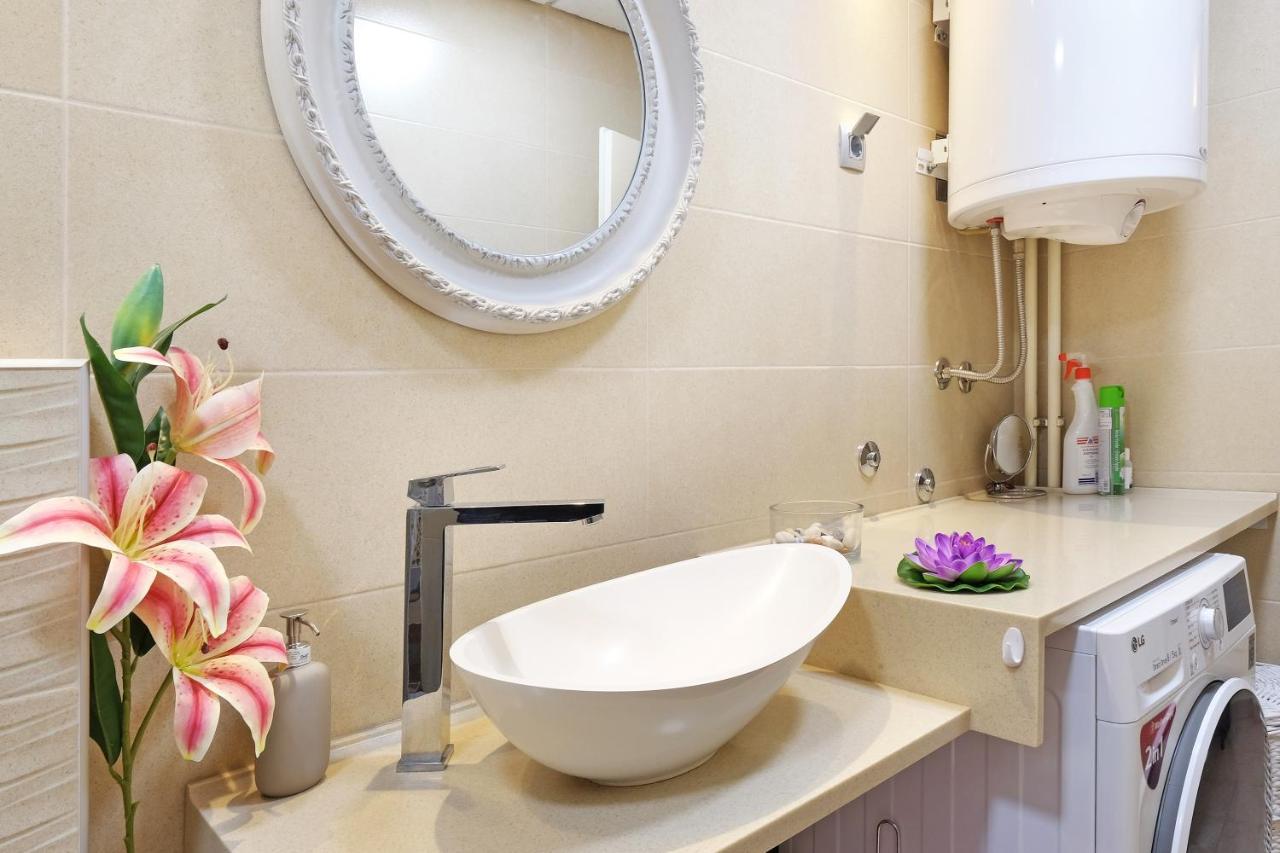 Paradise Starry Suite-City Center Belgrado Esterno foto