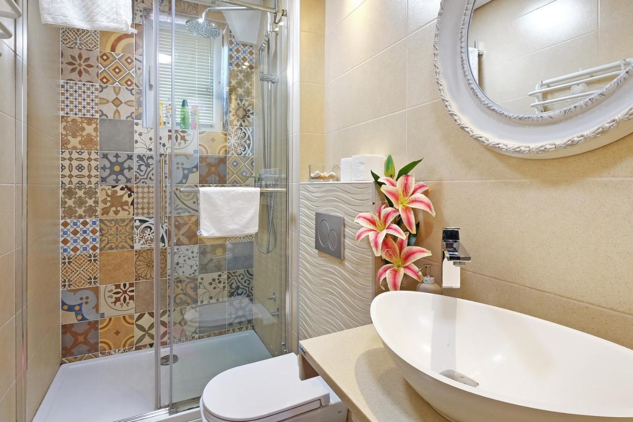 Paradise Starry Suite-City Center Belgrado Esterno foto